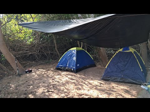 Acampamento no Rio Urupá em Rondônia. 