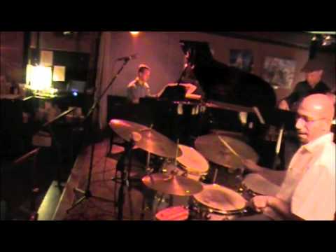 Promotional video thumbnail 2 for Manuel Lopez trio (with Maria Lopez)