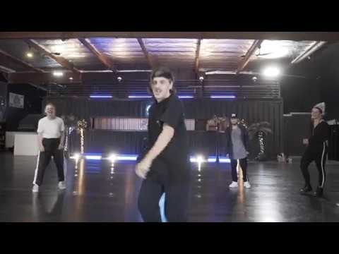 Riley Bourne Choreography - Ryan Trey Ft. Bryson Tiller "Nowhere To Run" | @watchsnowglobe