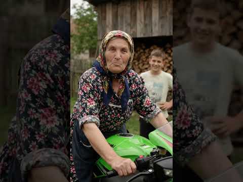 Kakav je ovo motor moj unuk kupio 🤣🤣🤣 #funny #viralvideo #comedy #smiješno