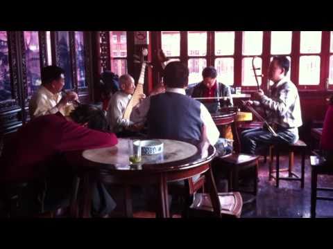 Banda Tradicional Chinesa na Casa de Chá Huxingting, Jardins Yu, Cidade Velha, Xangai