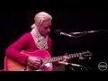 ‪Shelby Lynne "Lead Me Love" Live at KDHX 1/12/12‬