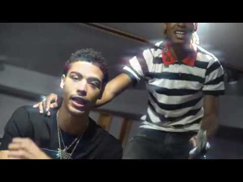 Ty Burst Feat. Jay Critch - Flex Alot (@Dir.By.Hundo)