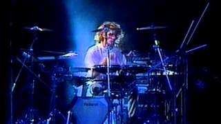 Festival de Viña 1987, Soda Stereo, Trátame suavemente