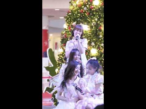 201213 The Glass Girls Eiweiw - ปังปุริเย่ @ Idol's Society#2, Central Rama 9 [Fancam 4k60p]