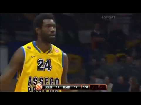 Qyntel Woods | 27 points vs Real Madrid | EL career high