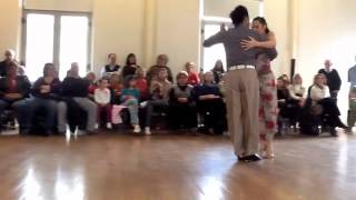 Esteban Cortez y Virginia Arzuaga Milongas al mediodía 24/8/13 2/4