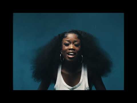 Piano City, Kelvin Momo & Thatohatsi - Amalanga (ft Tracy & Pyy Log Drum King) [Official Visualizer]