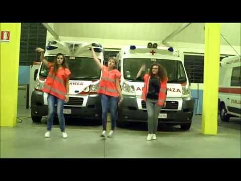 download lagu mp3 mp4 T Shirt Croce Rossa Italiana, download lagu T Shirt Croce Rossa Italiana gratis, unduh video klip T Shirt Croce Rossa Italiana