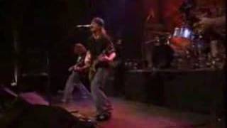 PuDDLe Of MuDD - Out Of My Head (Live 09/09/01)