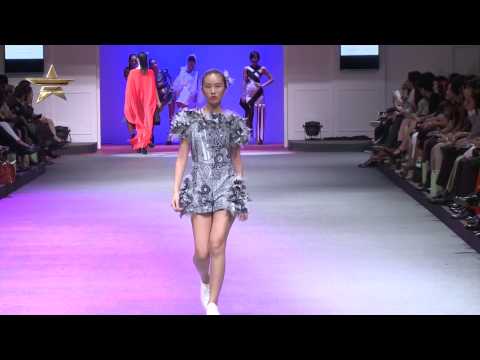 36531 Backstage Japan Creative Centre FIDé Fashion Weeks Singapore 2013 131226 NM TL