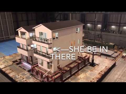 *New* Makeup Girl Earthquake Meme