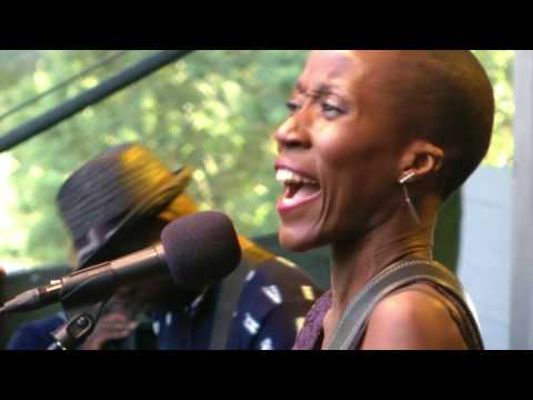 Rokia Traoré - Kènia - LIVE at Afrikafestival Hertme 2017