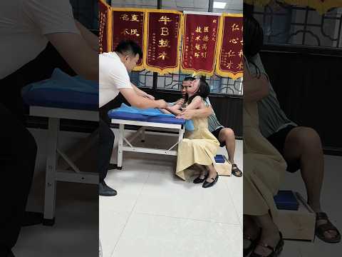 E3191 The lady’s arm😱🍃😭💔had severe muscle adhesions—she actually cried from the pain!