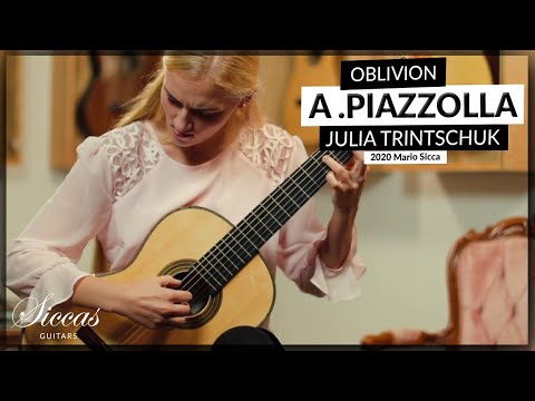 Julia Trintschuk plays Oblivion by Astor Piazzolla on a 2020 Mario Sicca classical guitar
