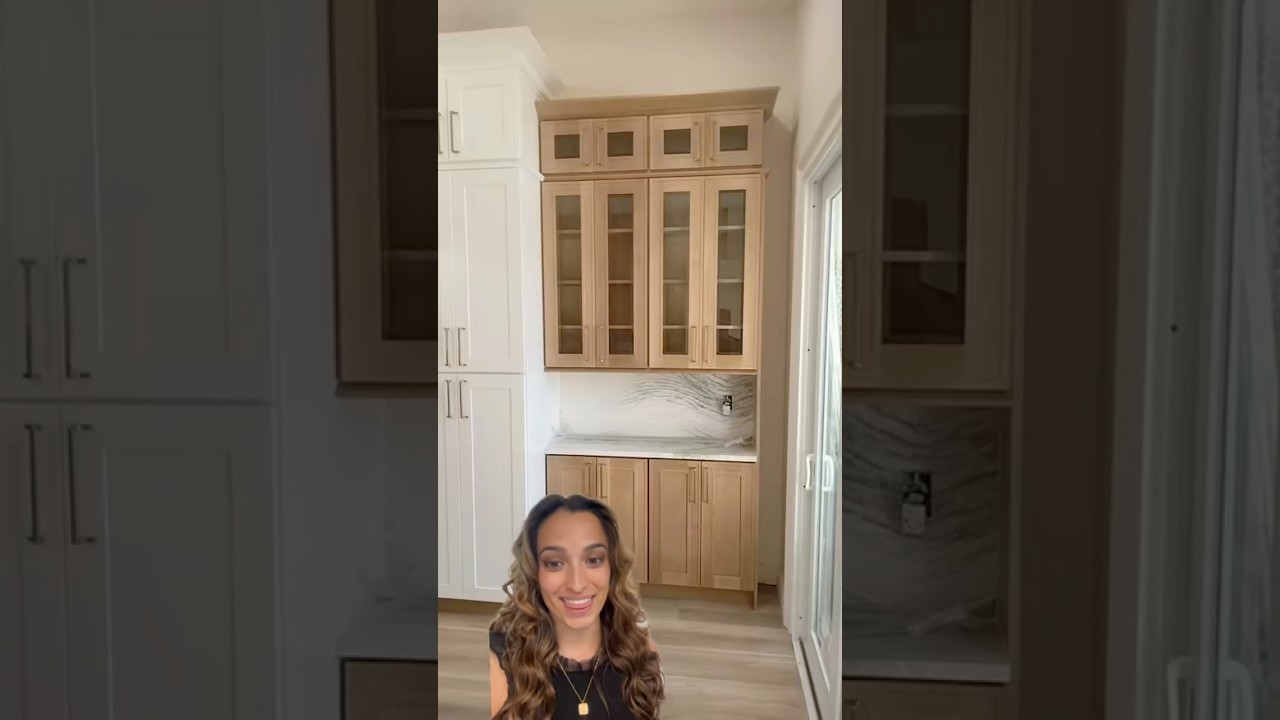 Bringing dream kitchens to life! #kitchendesign #kitchenremodel #twotonekitchen #kitchencabinets