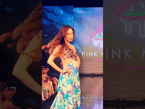 #NYFW #newyorkfashionweek @pinkmelonswimwear @Art Hearts Fashion #runway