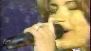 Laura Pausini - Love + Happy Christmas (Was is over)