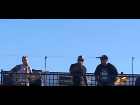 Prophets of Rage play in L.A. on rooftop! - Megadeth cancel Euro tour re: broken foot