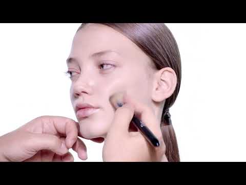 Peter Philips & Dior Forever | Creating a Luminous & Rosy Makeup Look