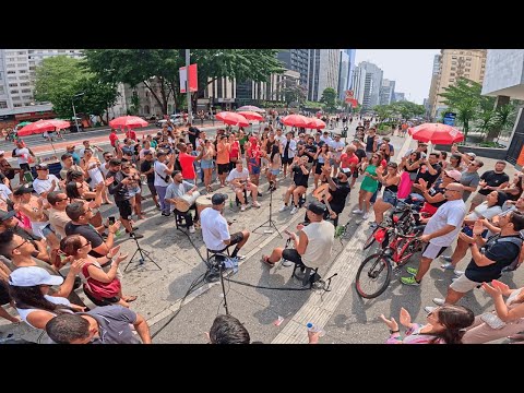 Pagode na Paulista - A Amizade / A Batucada dos Nossos Tantãs / Do Fundo do Nosso Quintal
