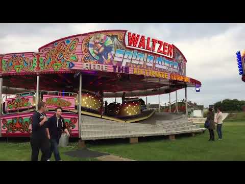 Philip Scarrott and sons spin a disc 2 waltzer