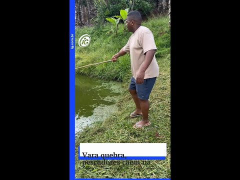 Vara quebra, pescadores caem na água, mas o peixe não escapa na Bahia