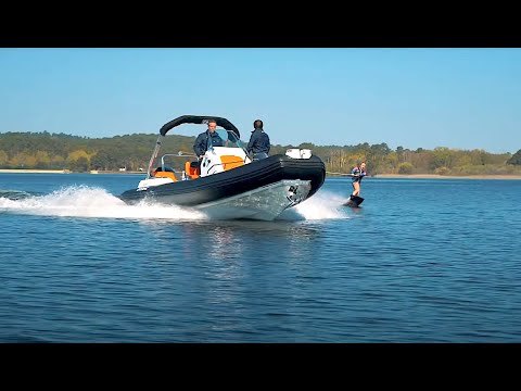 Full yacht Tour - Zodiac Medline 6.8 £79,650 as shown