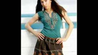 Burcu Güneş Distortion