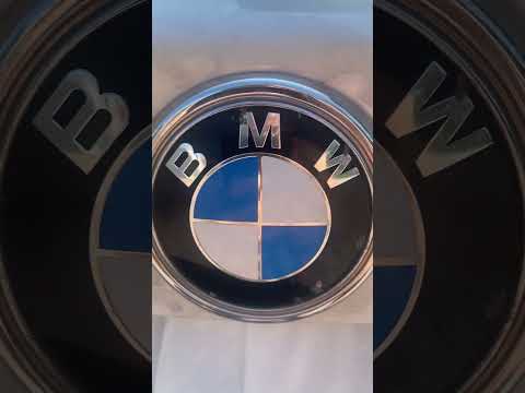 Замена эмблемы BMW X3 F25 на задней крышки багажника