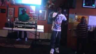 Yung Tweezy & Illy Nessco - Performing Love To Hate | Get It In