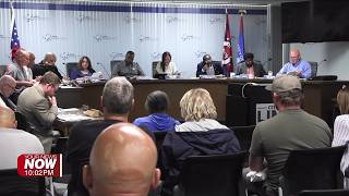 Supporters, opponents speak out over billboards displayed around Lima during council meeting