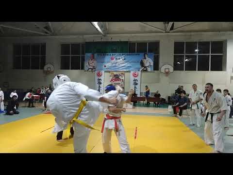 Vadim Brițchi (weight 70kg, high 182cm) vs.  fighter 205cm high 95kg weight full-contact karate