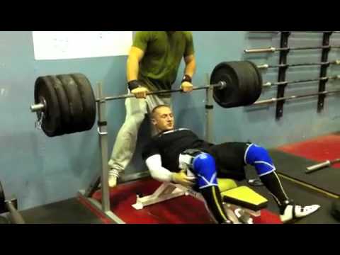 CrossFit - WOD 101204 Demo "The Other Total" with Hobart and Malleolo