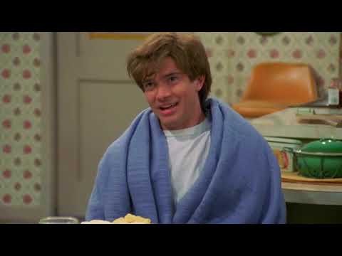 That '70s Show – Eric sleeps in after a late night playing poker clip1