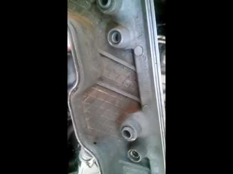 Mercedes w211 E320 Valve cover breather gasket