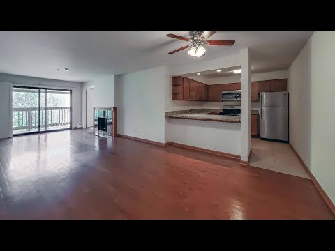 A one-bedroom + den #302 in Hoffman Estates at Barrington Lakes A one-bedroom + den #302 in Hoffman Estates at Barrington Lakes