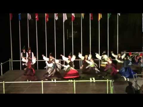 Galician traditional folk dance: Muiñeira Vella & Maneiro de Limiñoa