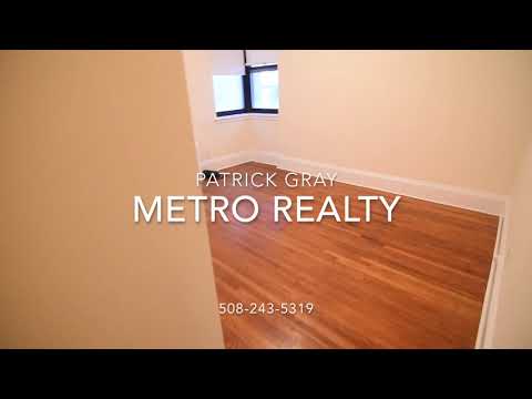 Studio apartment on Beacon St in Back Bay, Boston MA