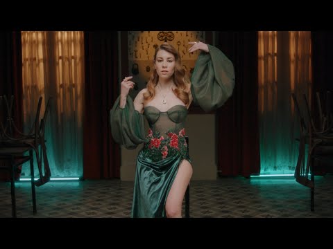 Merve Deniz - Karakolda Ayna Var (Official Video)