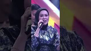 Download lagu Soimah dan Nasar ampe segitu nya liat selfi nyanyi 🤣🤣 mp3