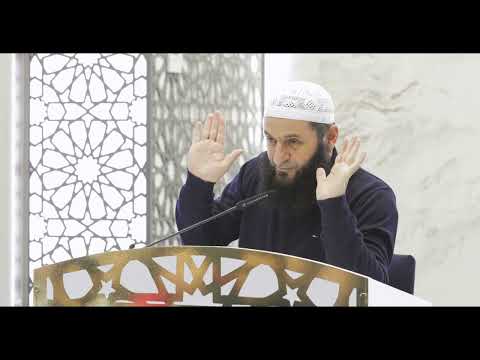 Dëgjoje se sa sevape i fiton ai që i ngritë duart në namaz | Hoxhë Sadullah Bajrami