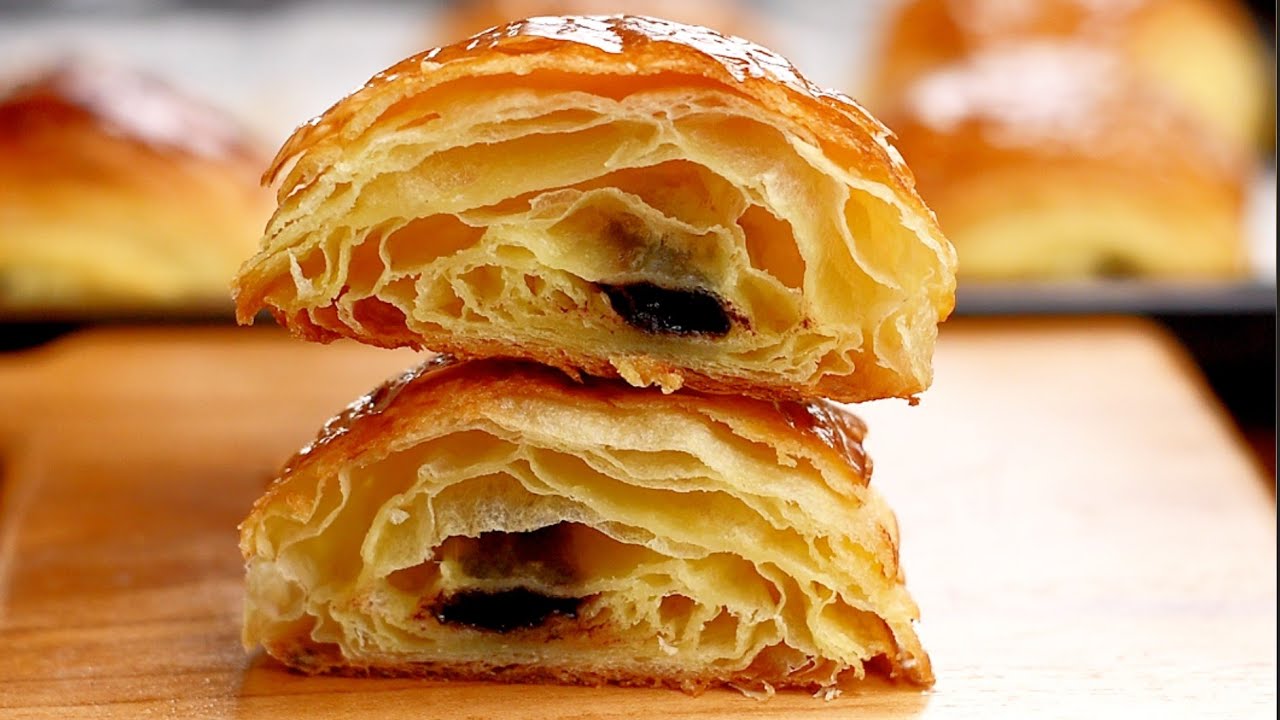 How come I didn't know this simple method before? Homemade Croissants | Pain Au Chocolat | Eggless