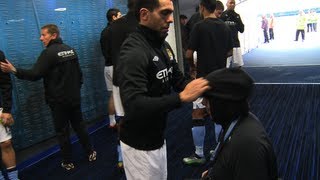 preview picture of video 'FUNNY Carlos Tevez v City Photographer'