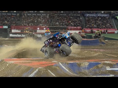 Monster Jam Anaheim 1/17/26 Son-Uva Digger Freestyle (WINNING)