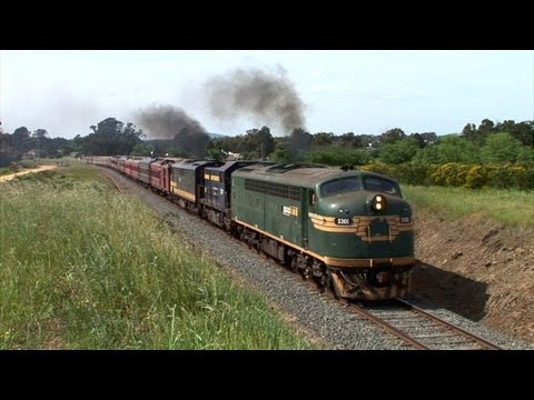 Australian Passenger Train: Steamrail Special at Clunes