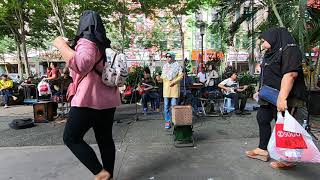 Download lagu WANIS BUSKERS - Goyang Inul 05052019 mp3 Download lagu WANIS BUSKERS - Goyang Inul 05052019 mp3