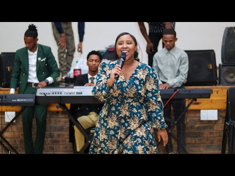 Kaythlin Fisher - Ek is tot alles in Staat