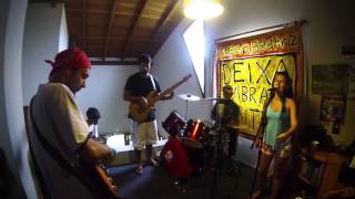 Ensaio - ANGELA BEATRIZ - &quot;Pass it On&quot; [Bunny Wailer]