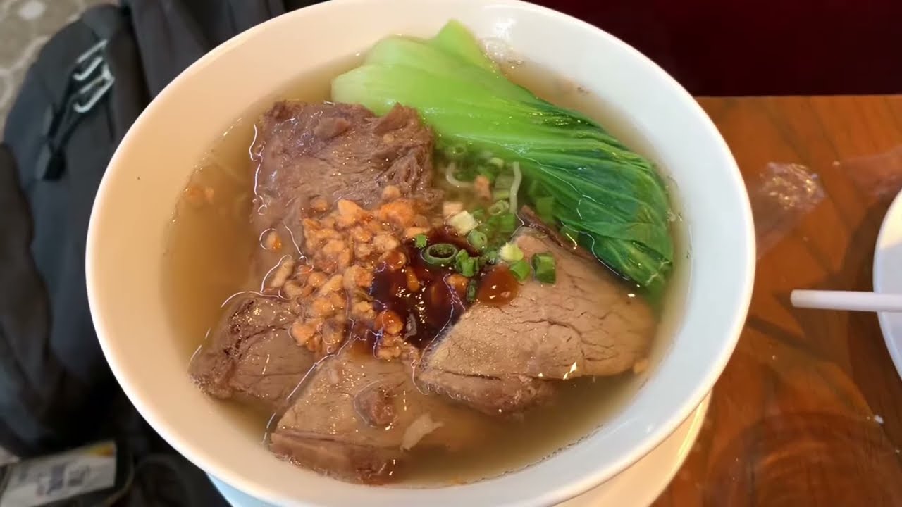 Philippine Airlines Mabuhay Lounge thumbnail